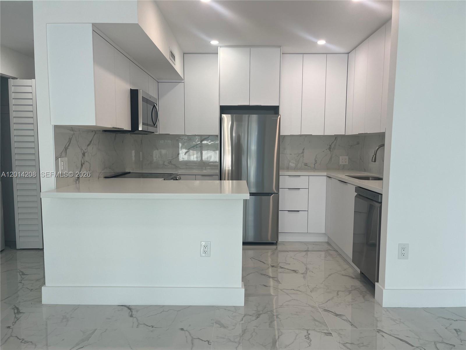 3505 S Ocean Drive 210, Hollywood, FL 33019, Hollywood