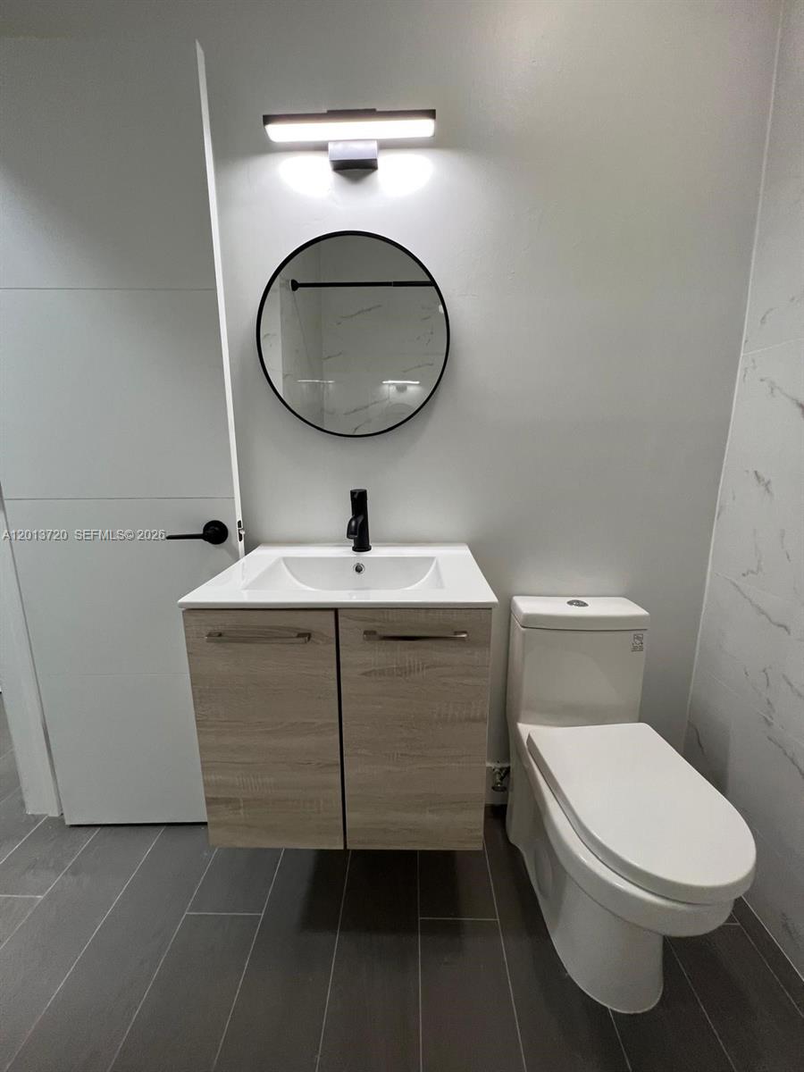 2640 NE 215th Street 2640, Miami, FL 33180, Miami