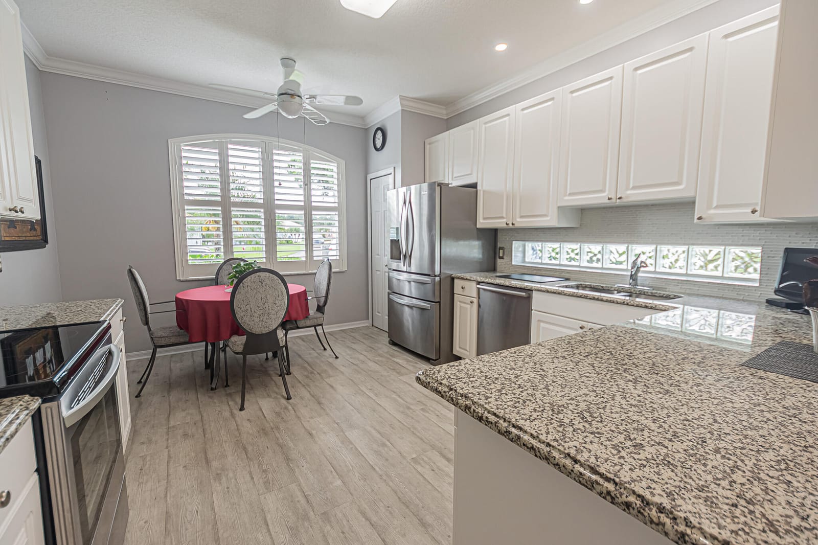 880 NW Sarria Court, Port St. Lucie, FL 34986 photo 9