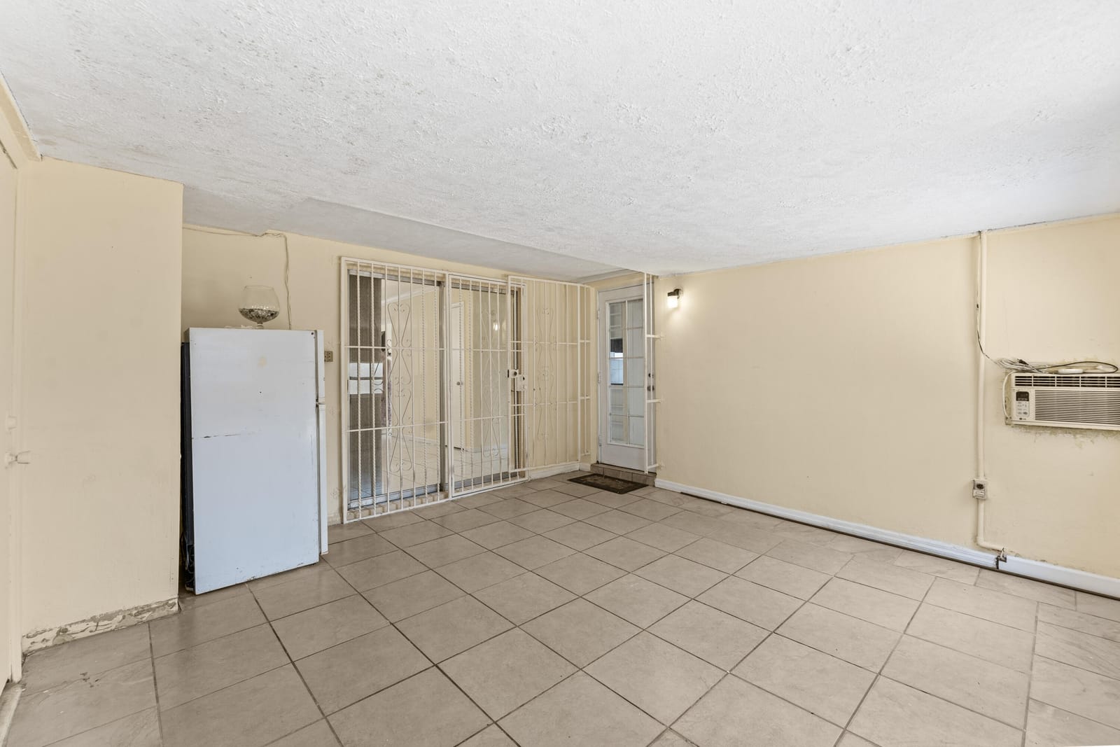 610 SW 10th Court, Deerfield Beach, FL 33441 photo 28