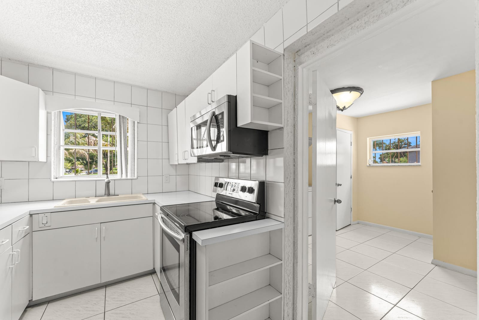 610 SW 10th Court, Deerfield Beach, FL 33441 photo 8