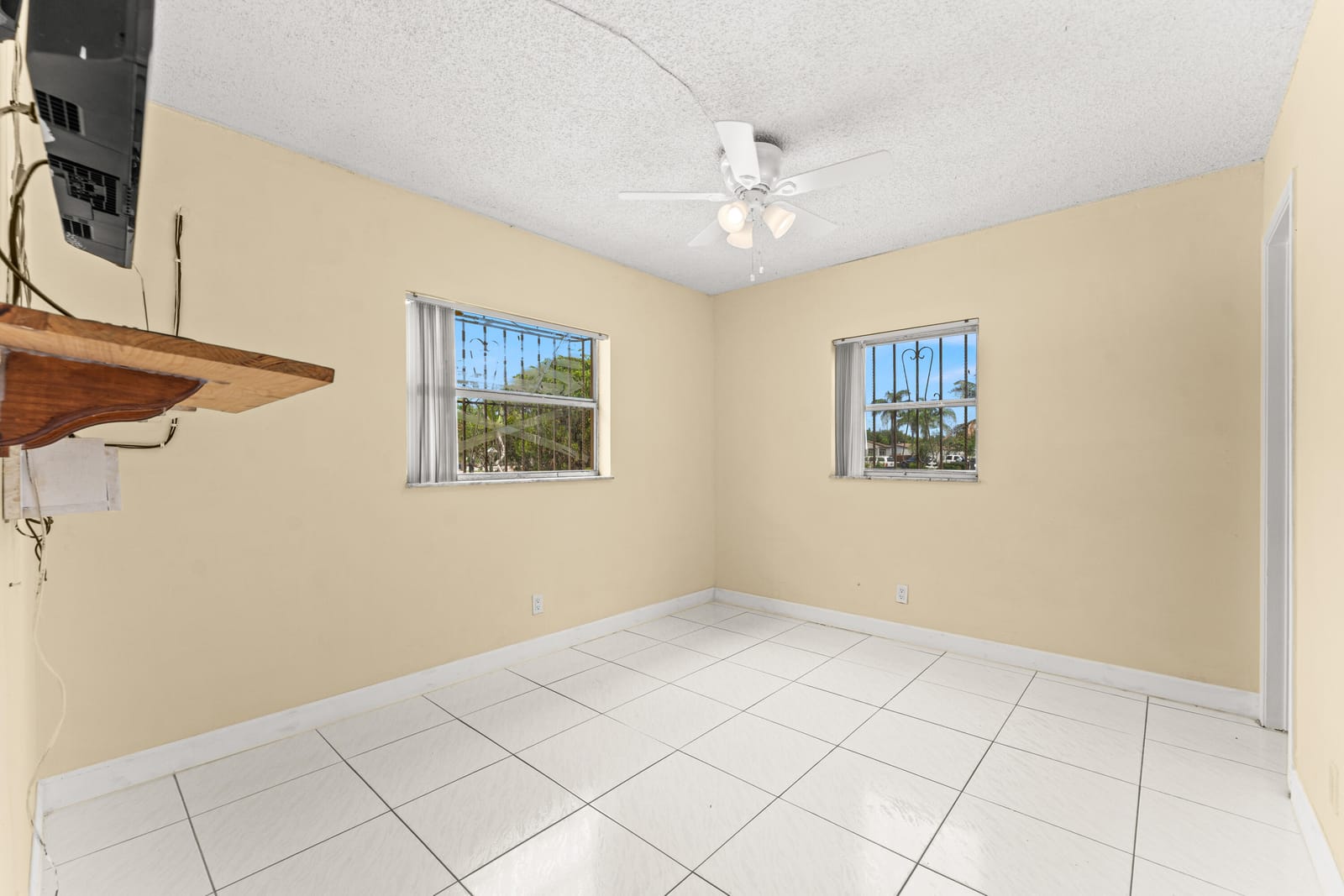 610 SW 10th Court, Deerfield Beach, FL 33441 photo 9