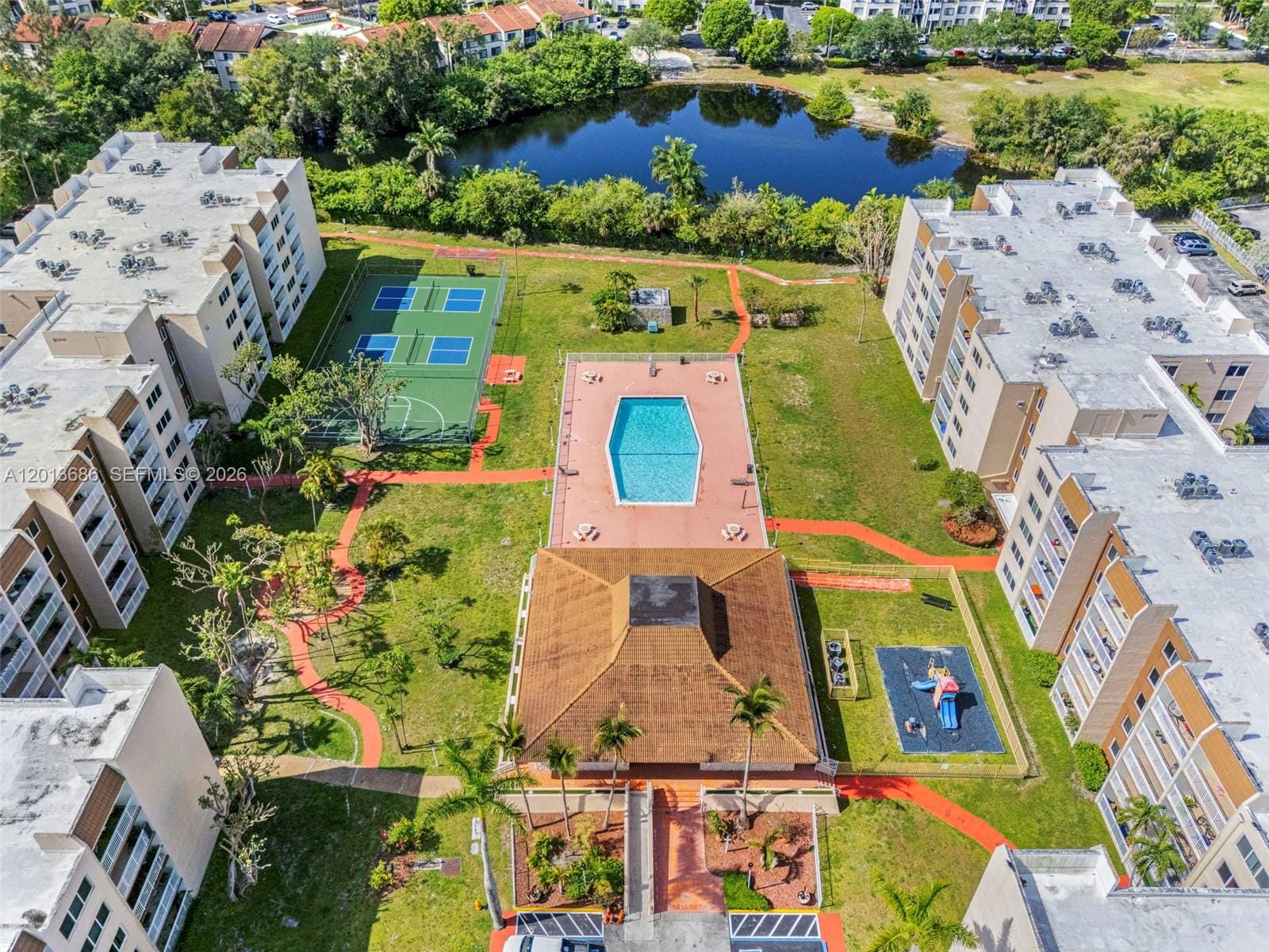 6950 Miami Gardens Drive 2-506, Hialeah, FL 33015 photo 23