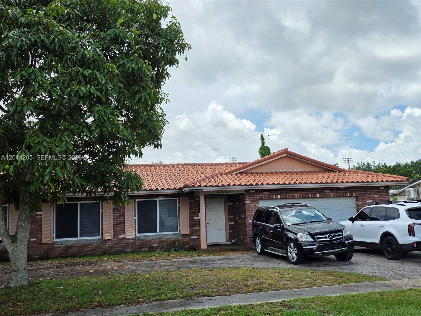 5240 SW 10th Court, Plantation, FL 33317, Plantation