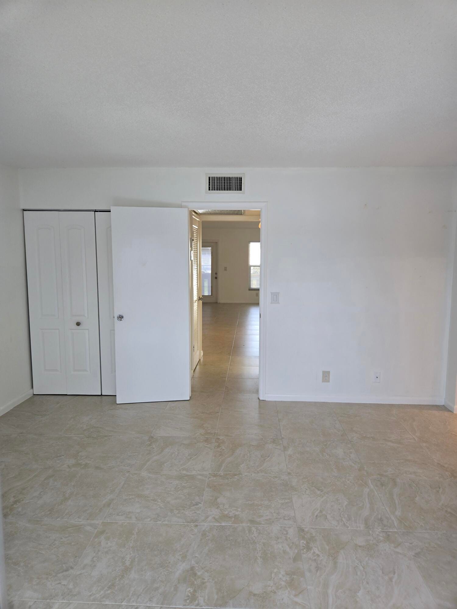 208 Wellington E 208, West Palm Beach, FL 33417 photo 15