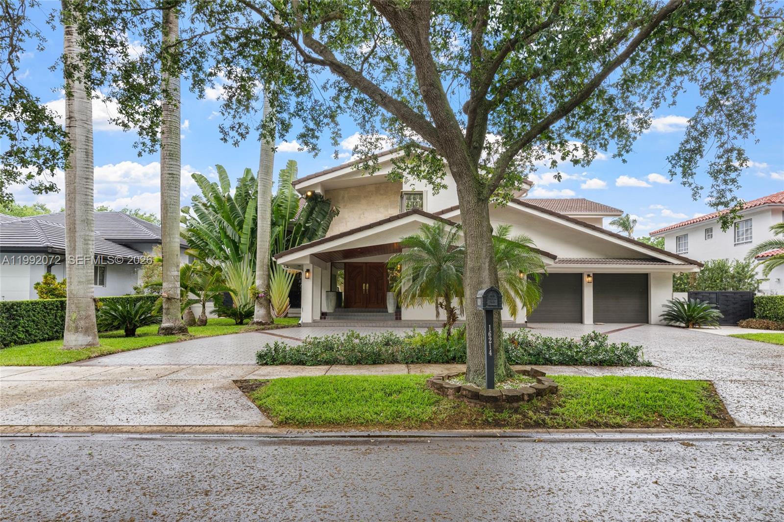 16214 NW 82nd Place, Miami Lakes, FL 33016, Miami Lakes