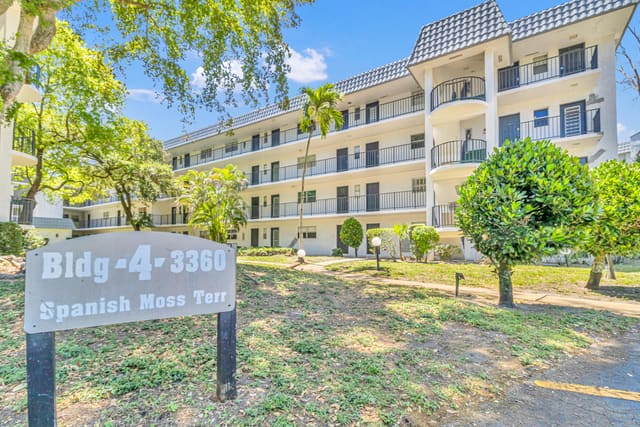 3360 Spanish Moss Terrace 408, Lauderhill, FL 33319