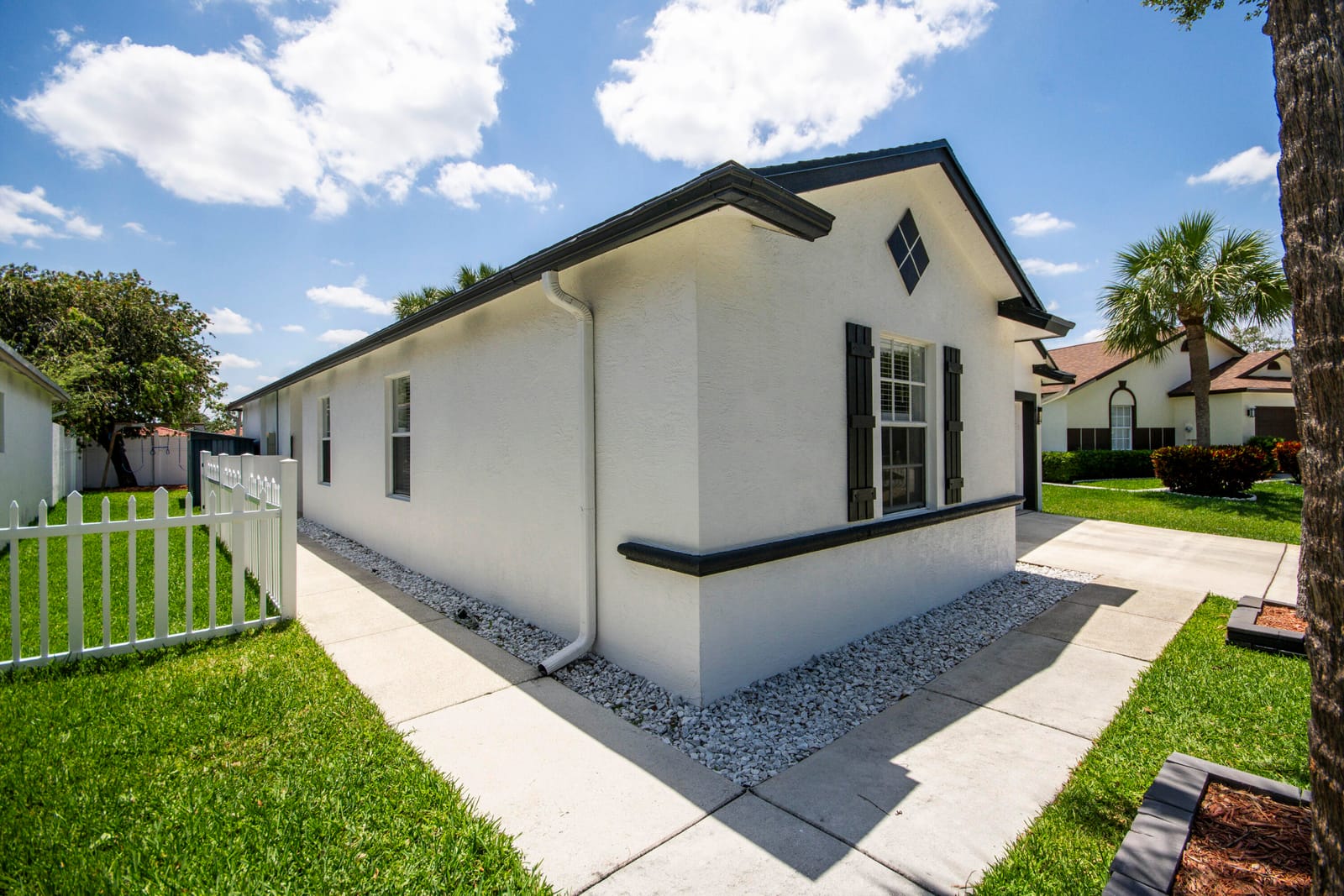 6036 Azalea Circle — photo 3