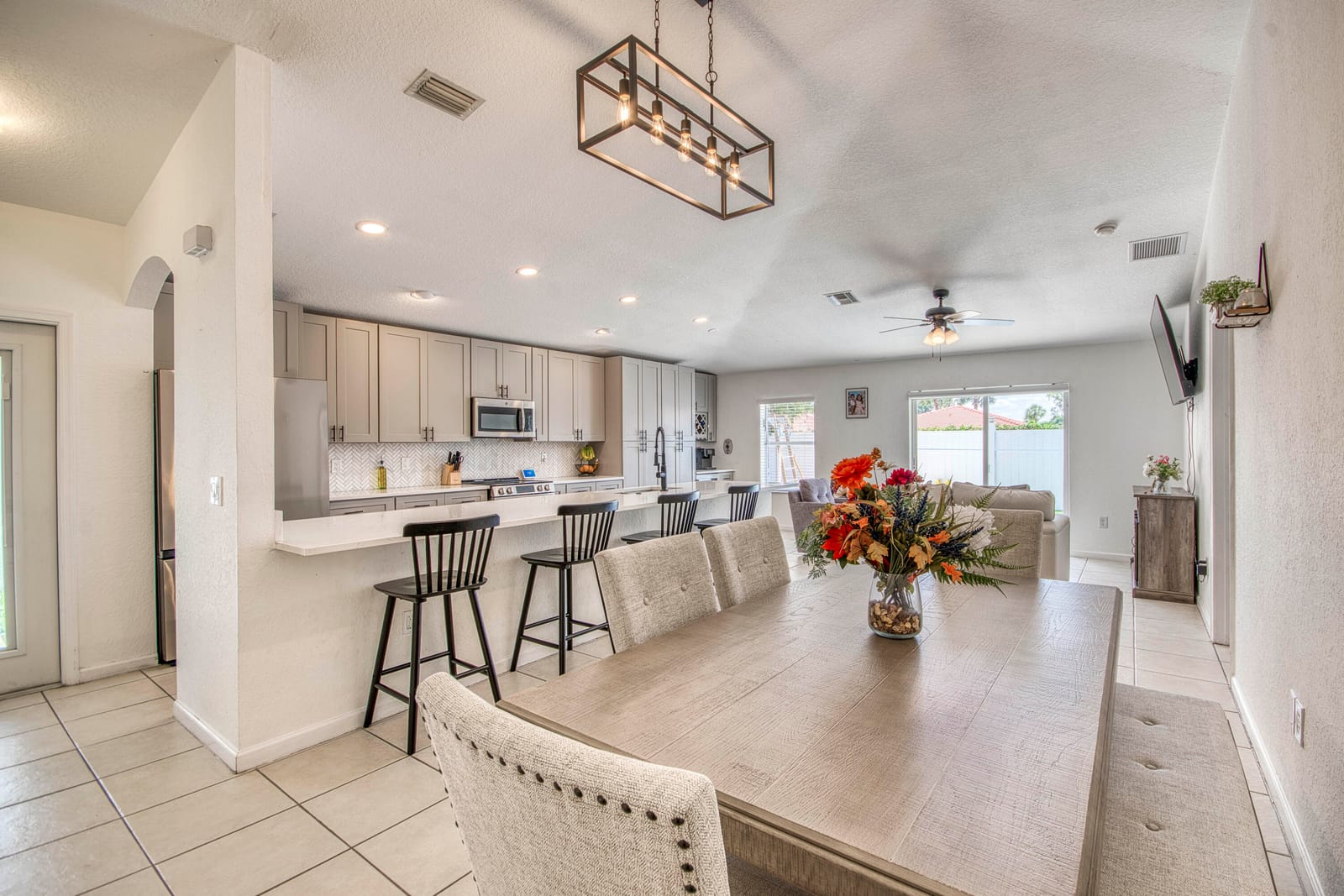 6036 Azalea Circle — photo 4