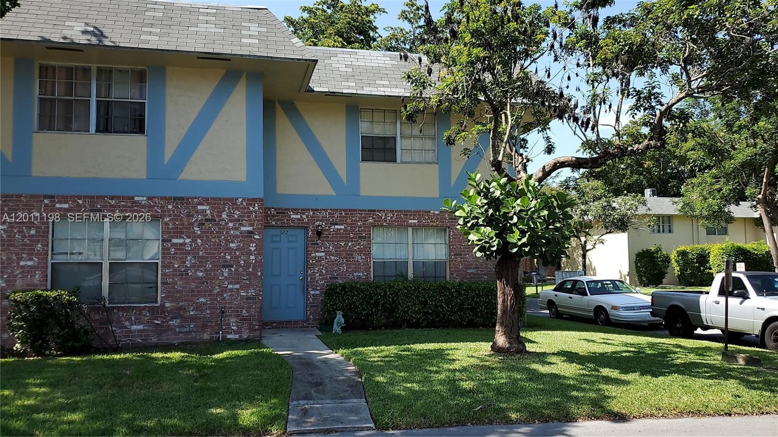 7505 Kimberly Boulevard 122, North Lauderdale, FL 33068, North Lauderdale