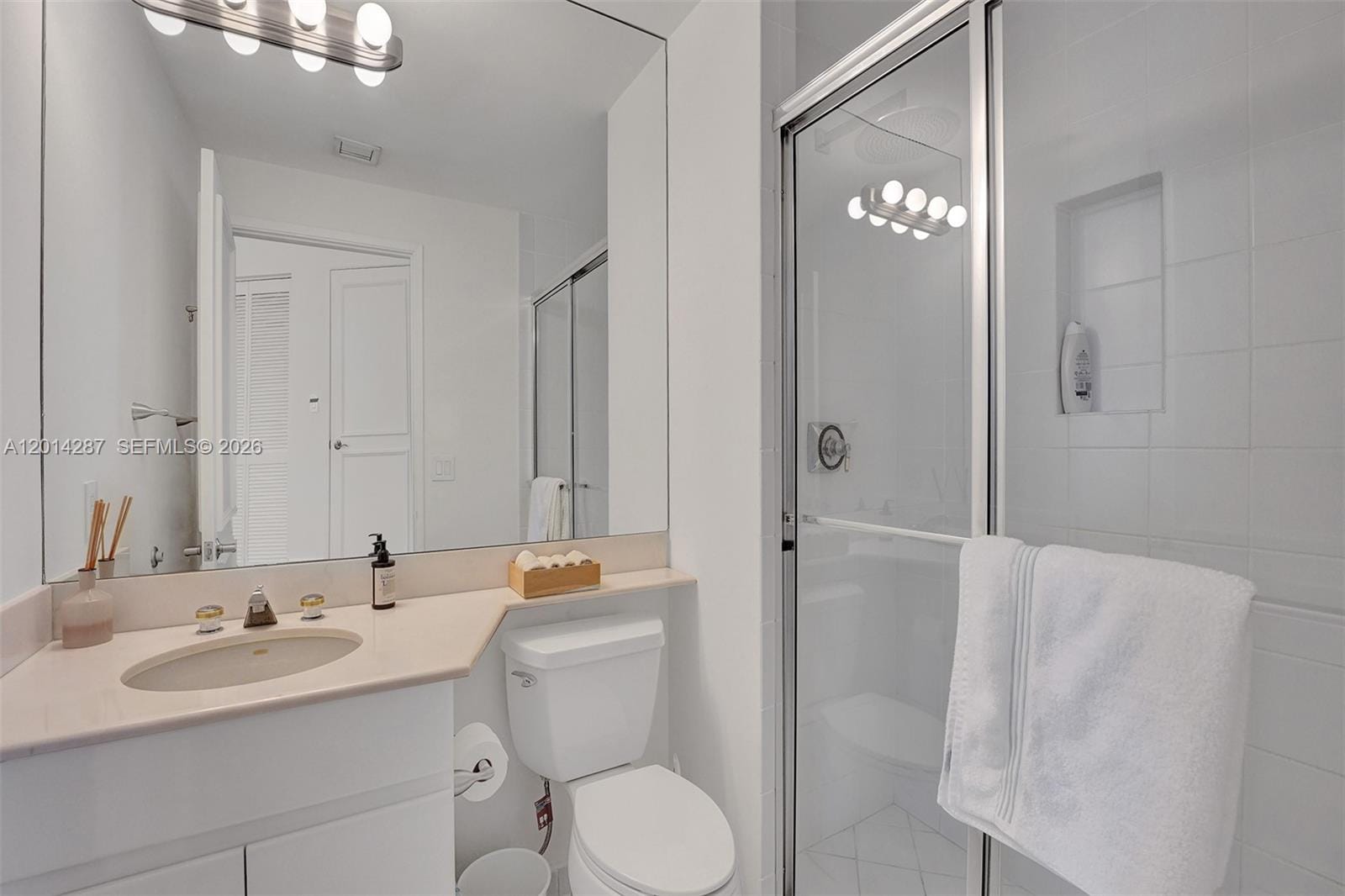 715 Crandon Blvd 406 406 — photo 9