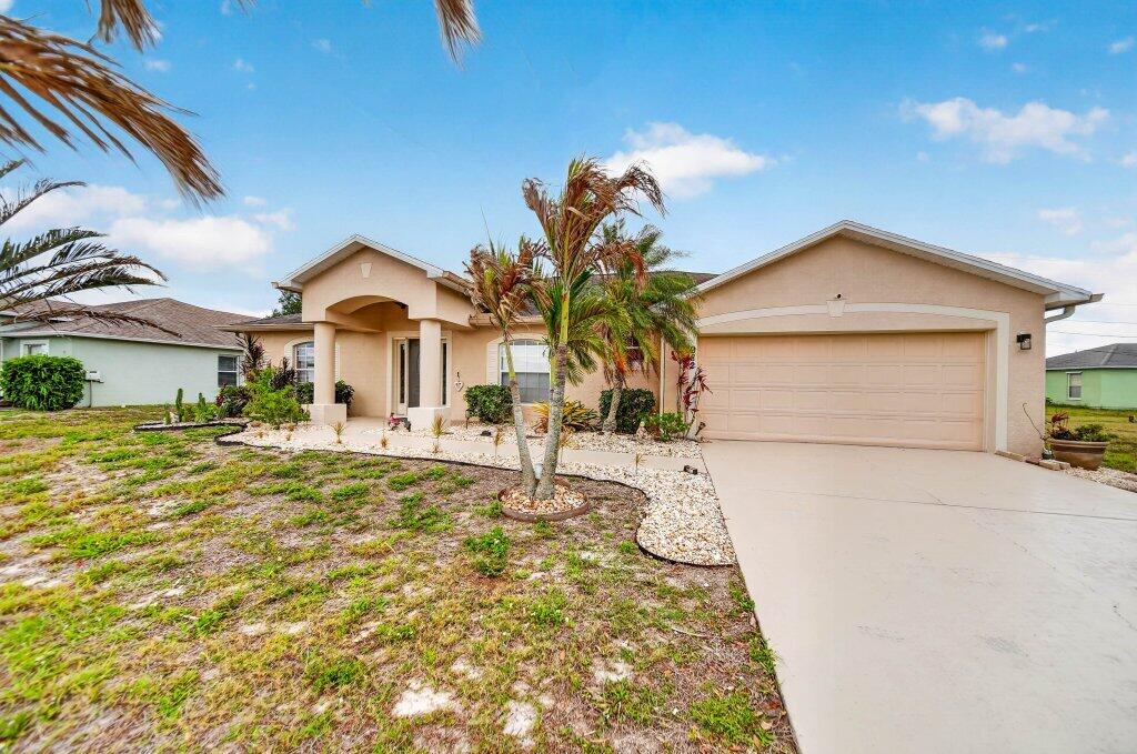 982 SW Kappa Avenue, Port St. Lucie, FL 34953, Port St Lucie