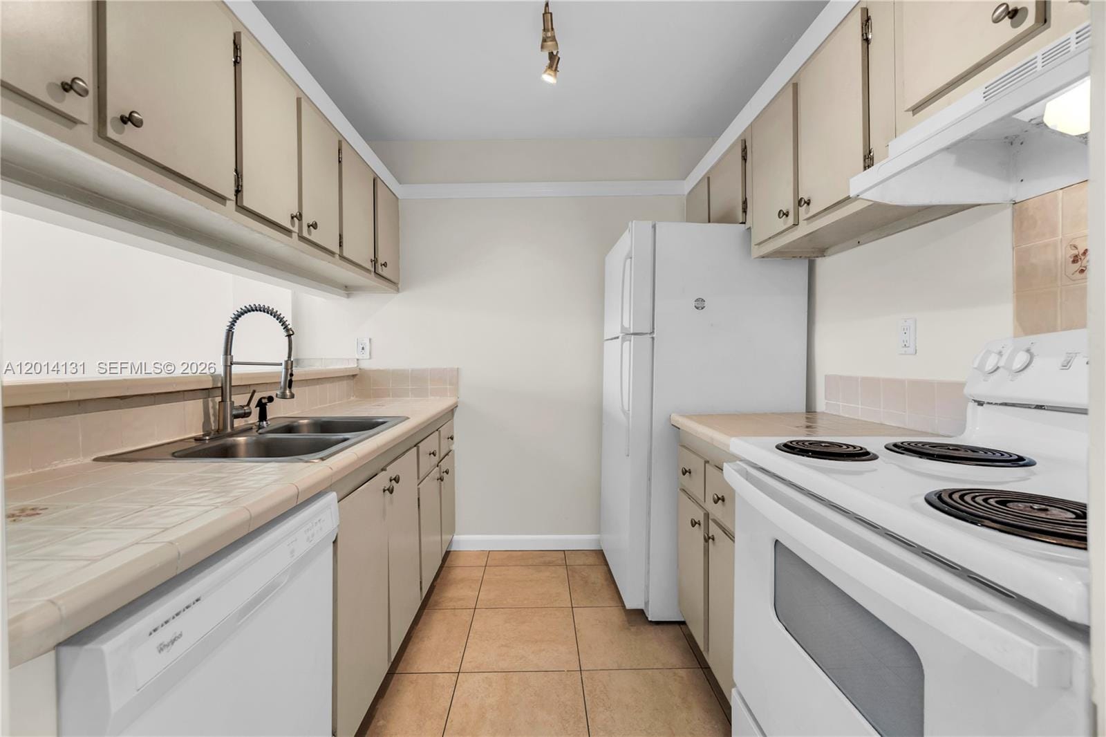 8002 SW 149th Avenue B411 — photo 6