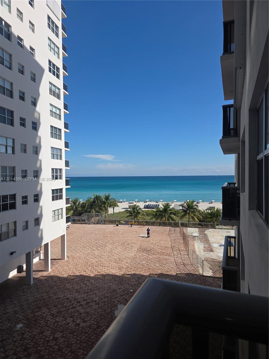 6039 Collins Avenue 621, Miami Beach, FL 33140, Miami Beach