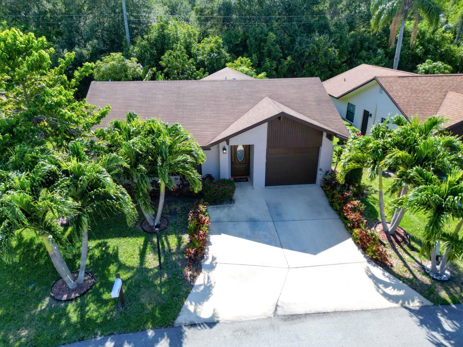 6345 Tall Cypress Circle — photo 3