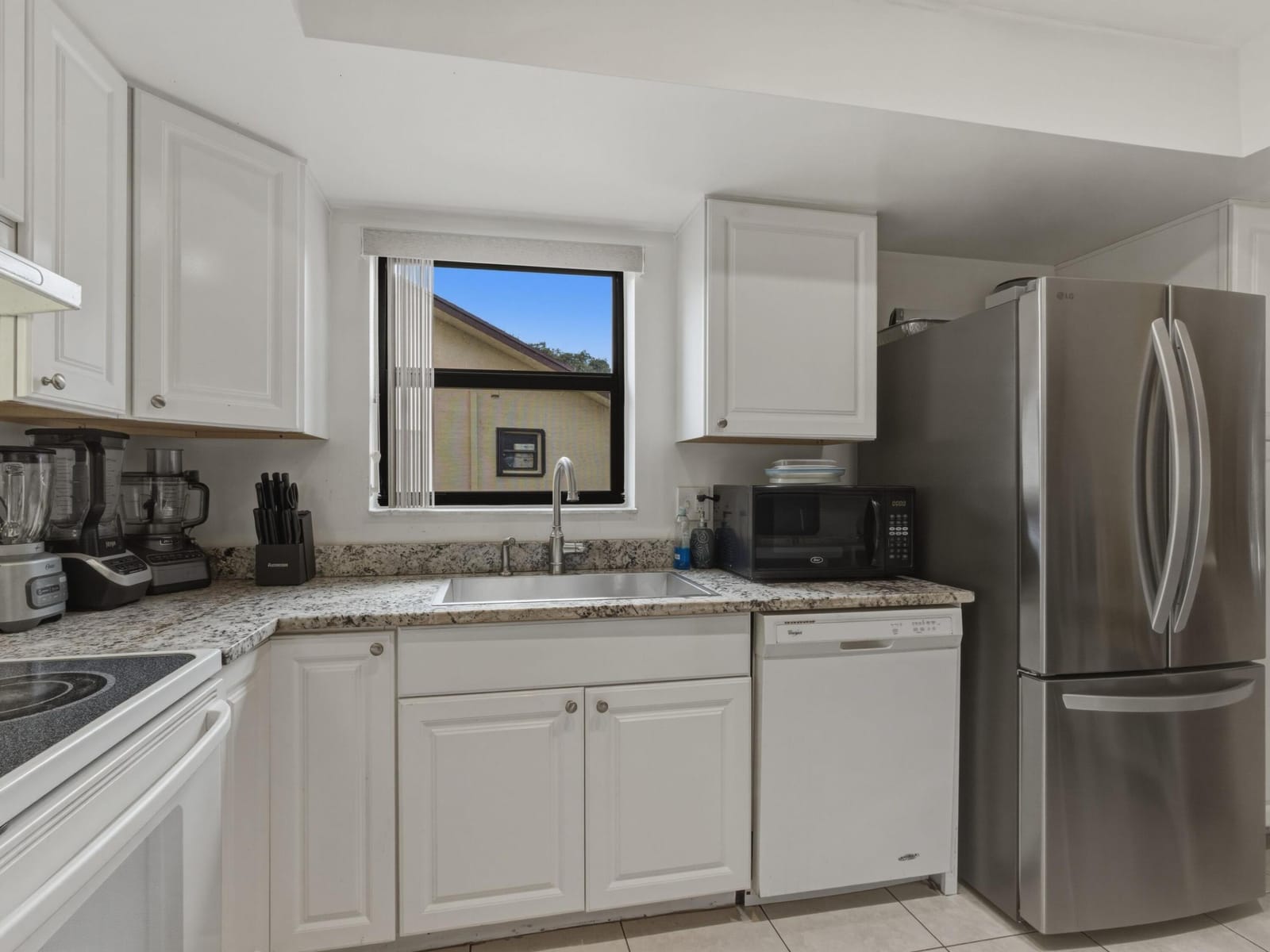 6345 Tall Cypress Circle — photo 9