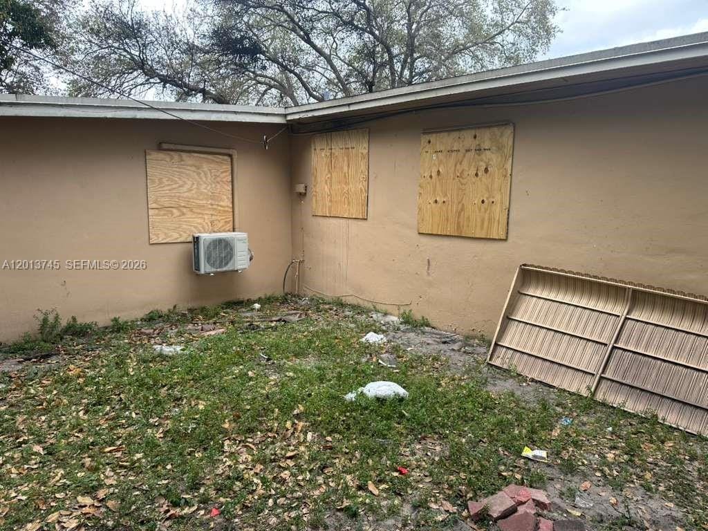 3910 SW 34th Avenue — photo 3