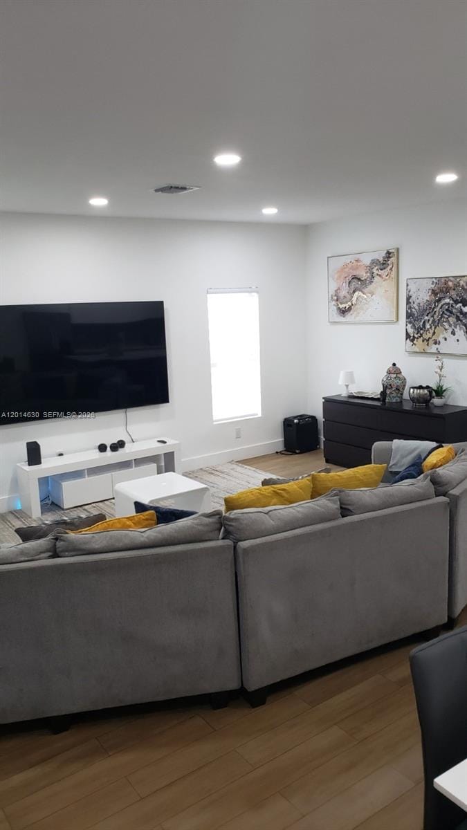 613 NW 10th Street, Hallandale Beach, FL 33009 photo 13