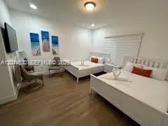 613 NW 10th Street, Hallandale Beach, FL 33009 photo 3