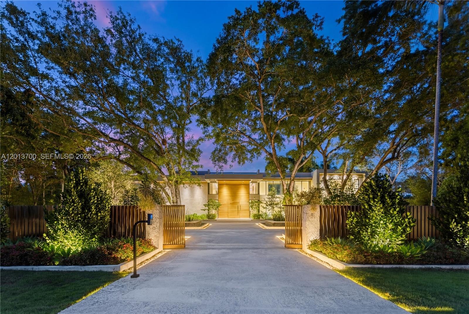 6701 SW 101st Street, Pinecrest, FL 33156, Pinecrest