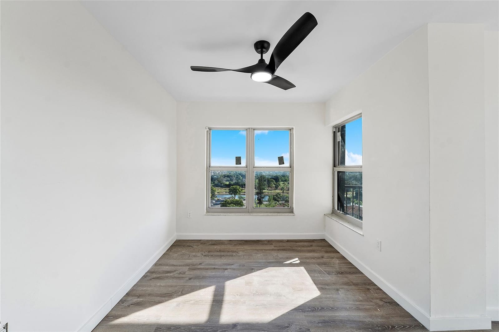 4174 Inverrary Drive 1002, Lauderhill, FL 33319 photo 9