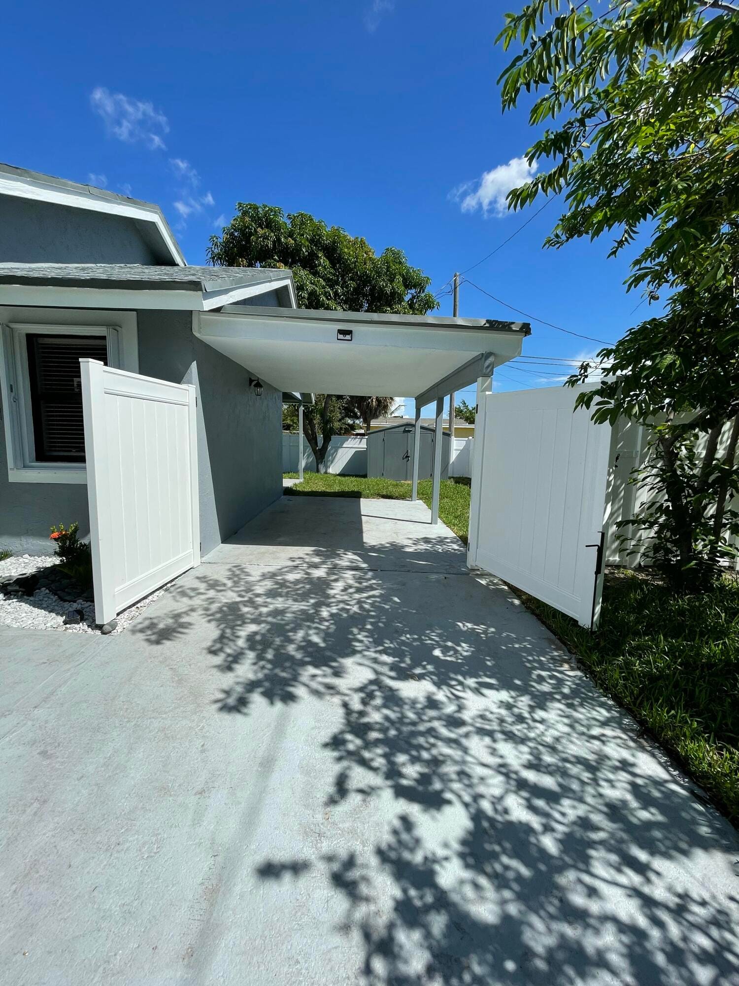 378 NW 2nd Way — photo 3