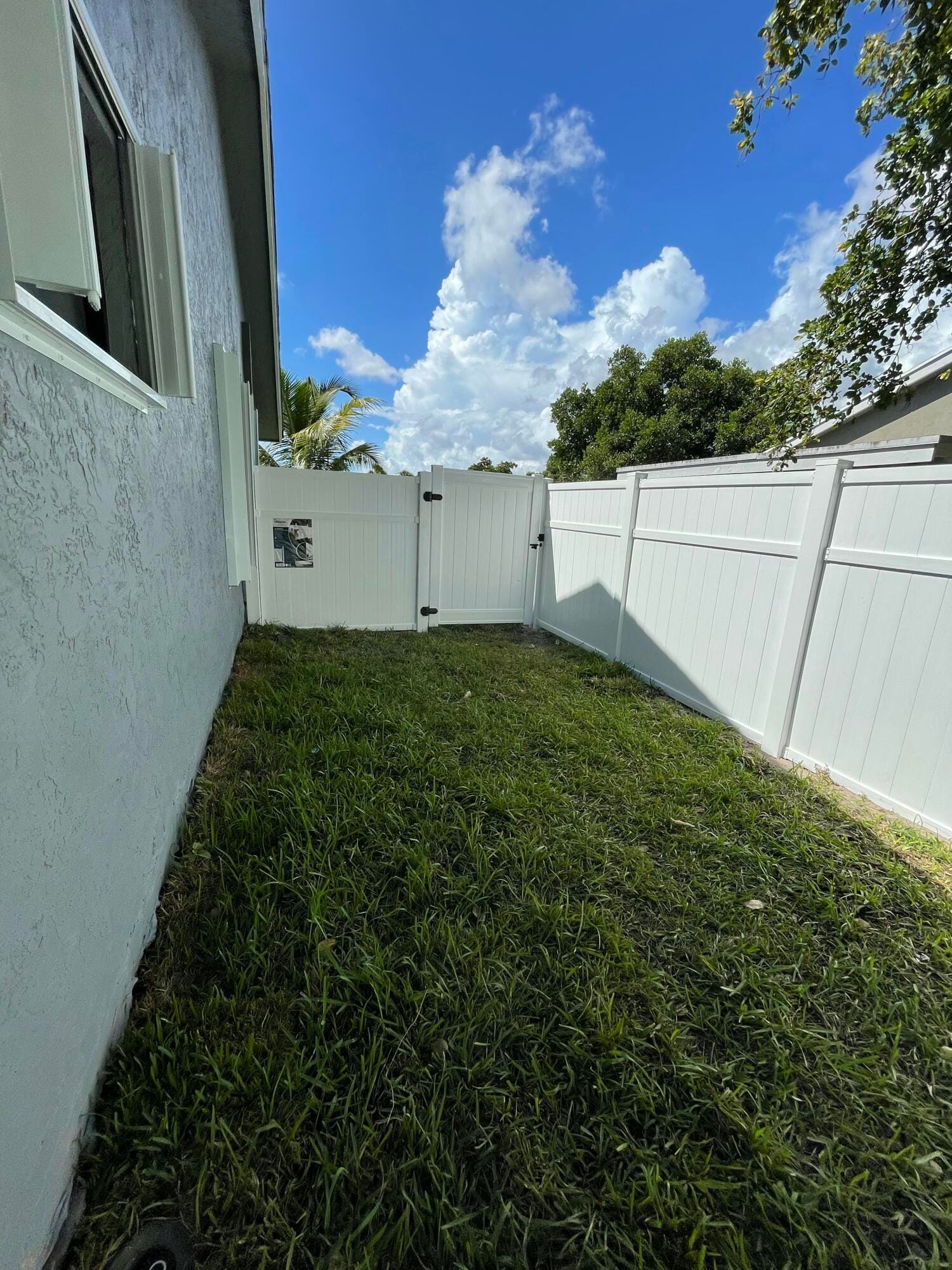 378 NW 2nd Way — photo 8