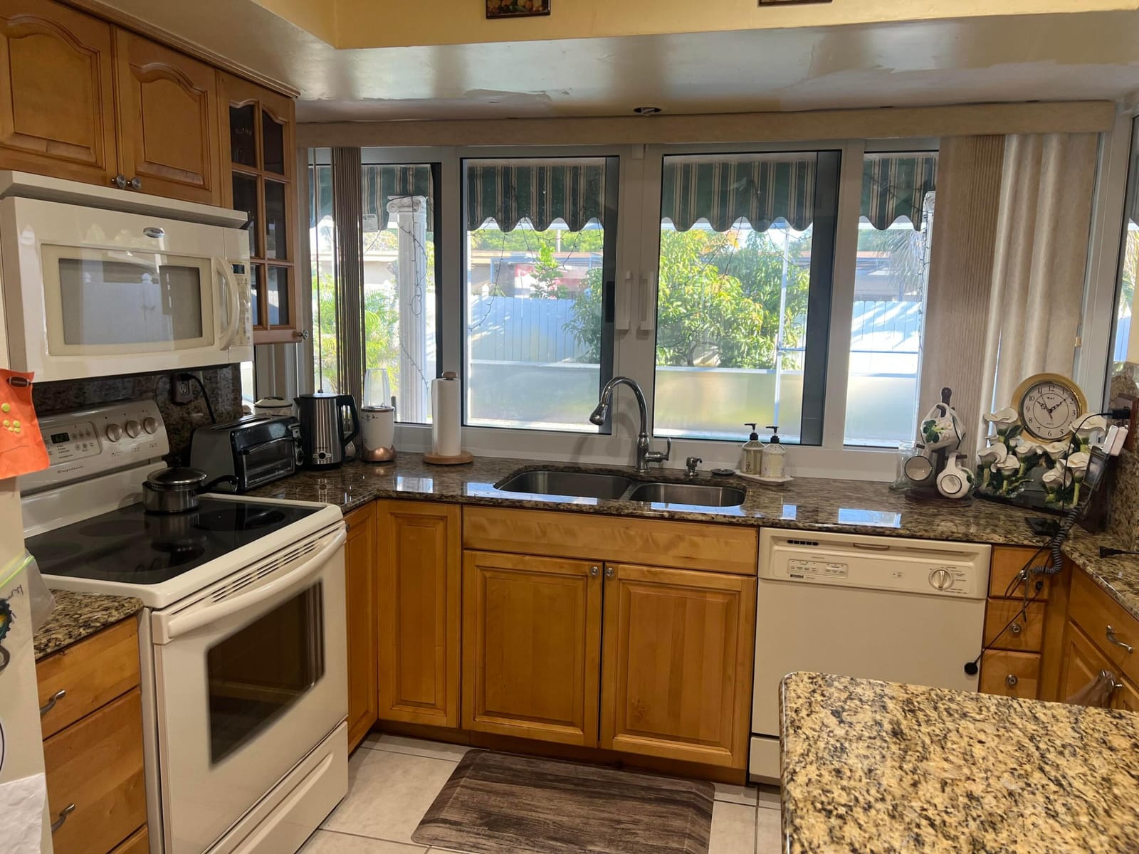 7904 Embassy Boulevard 7904 — photo 5
