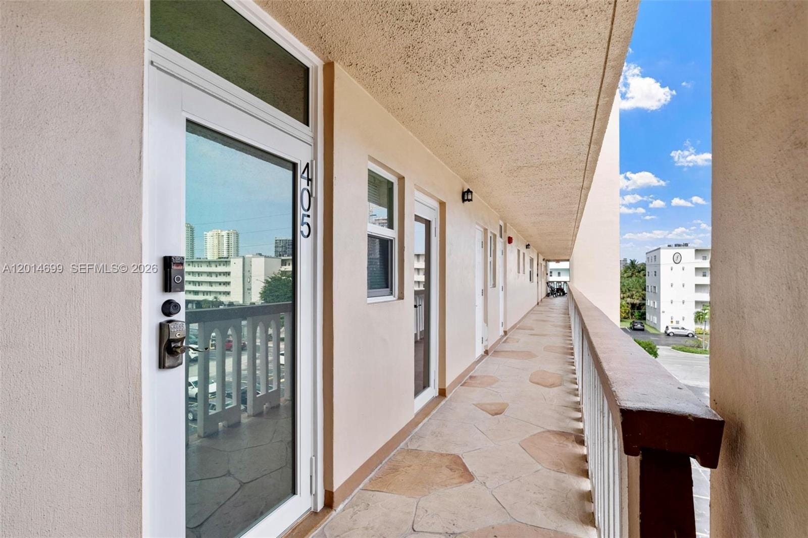 609 NE 14th Avenue 405, Hallandale Beach, FL 33009 photo 4