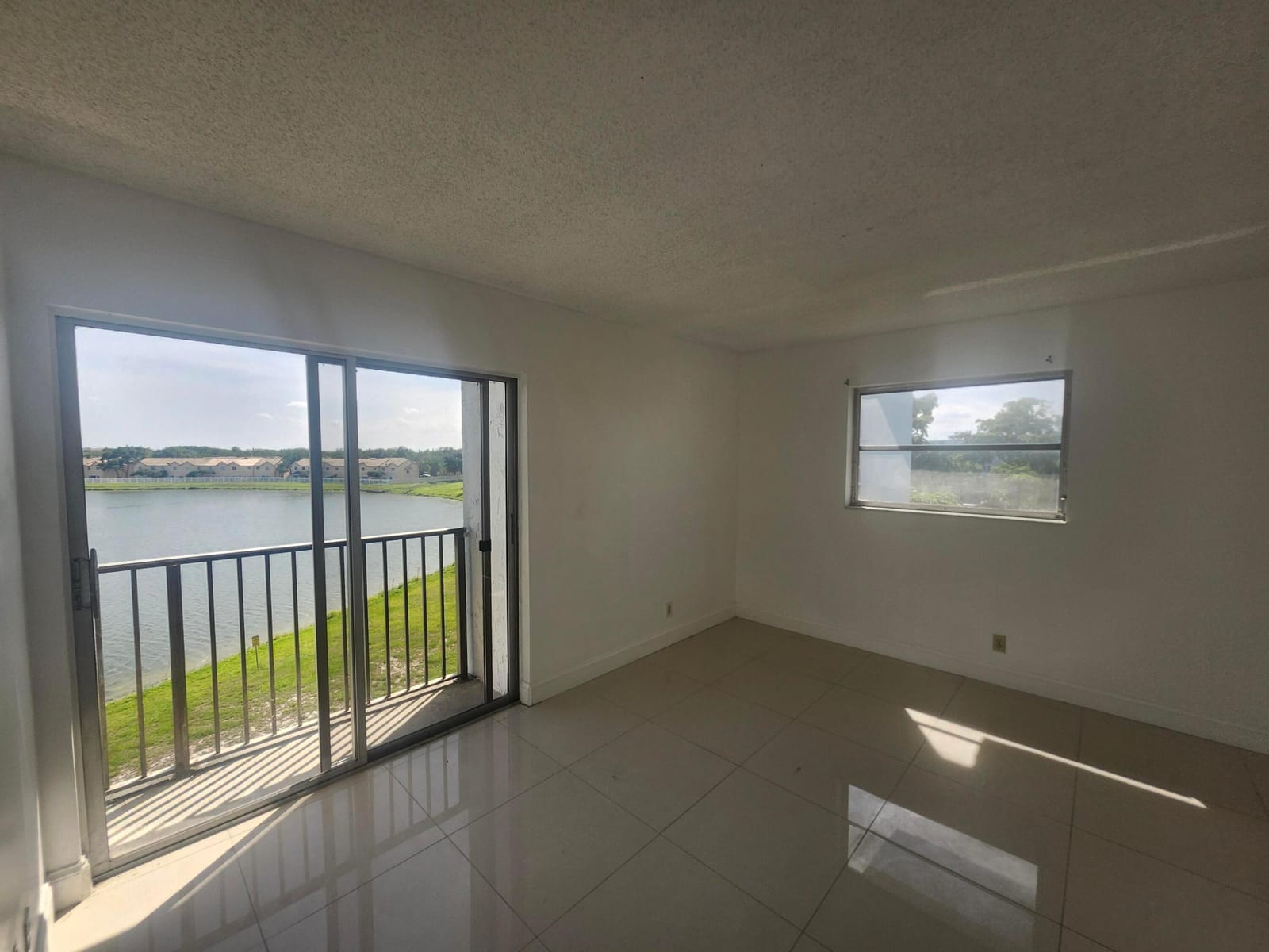8600 N Sherman Circle N 408 — photo 11