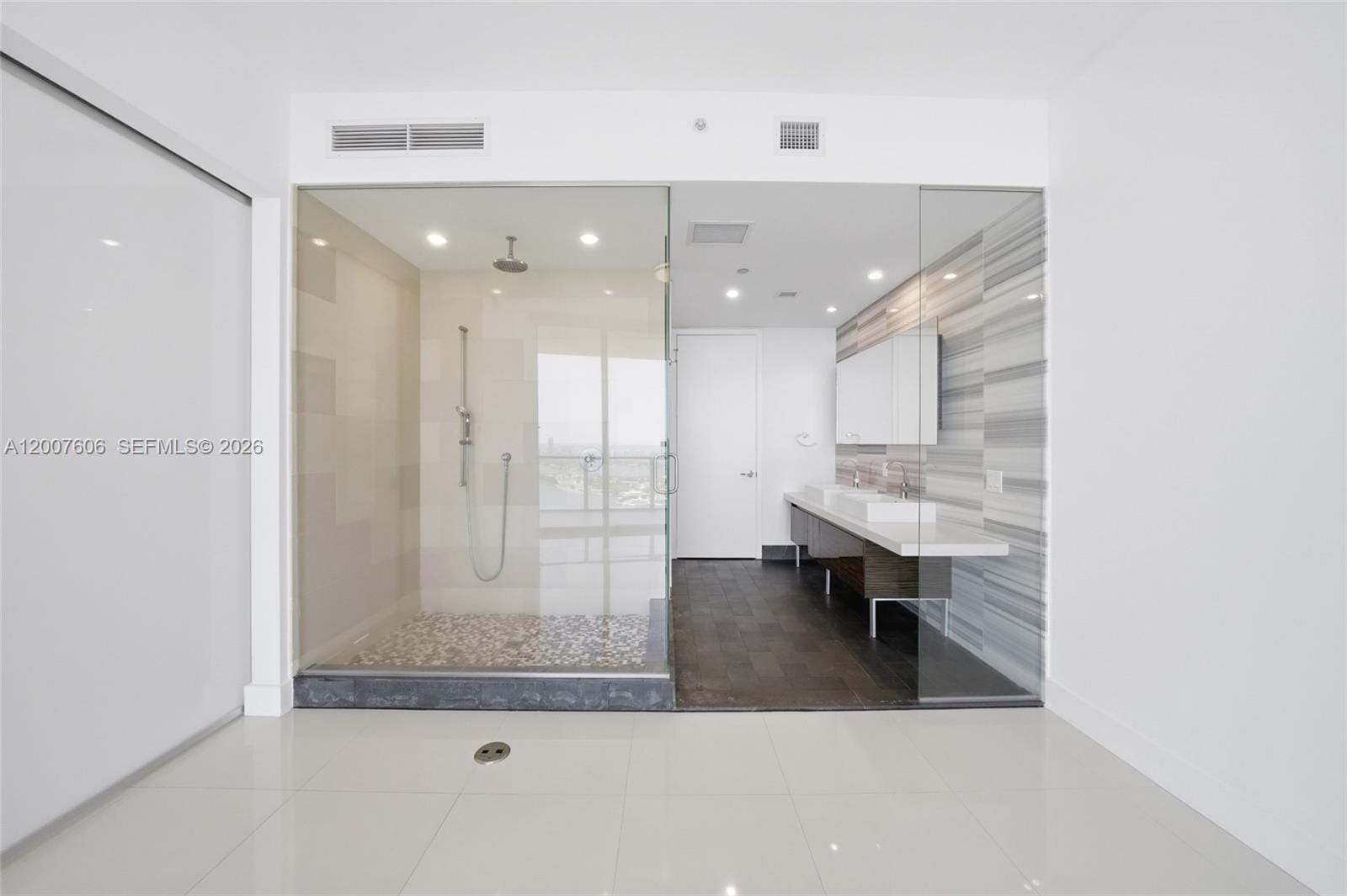 1100 Biscayne Boulevard 4402, Miami, FL 33132 photo 16
