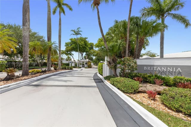 6414 SW 114th Place, sold in Coral Creek, Coral Springs, FL