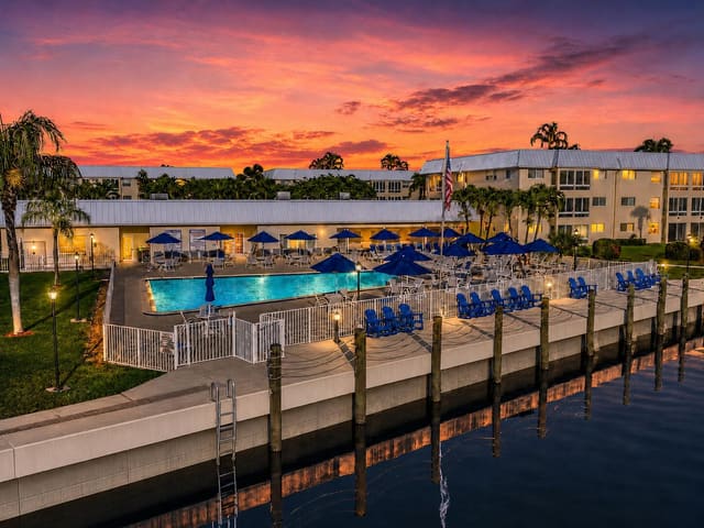 10 Colonial Club Drive 101, Boynton Beach, FL 33435