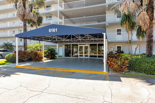 6161 NW 2nd Ave. Ph-r, Boca Raton, FL 33487