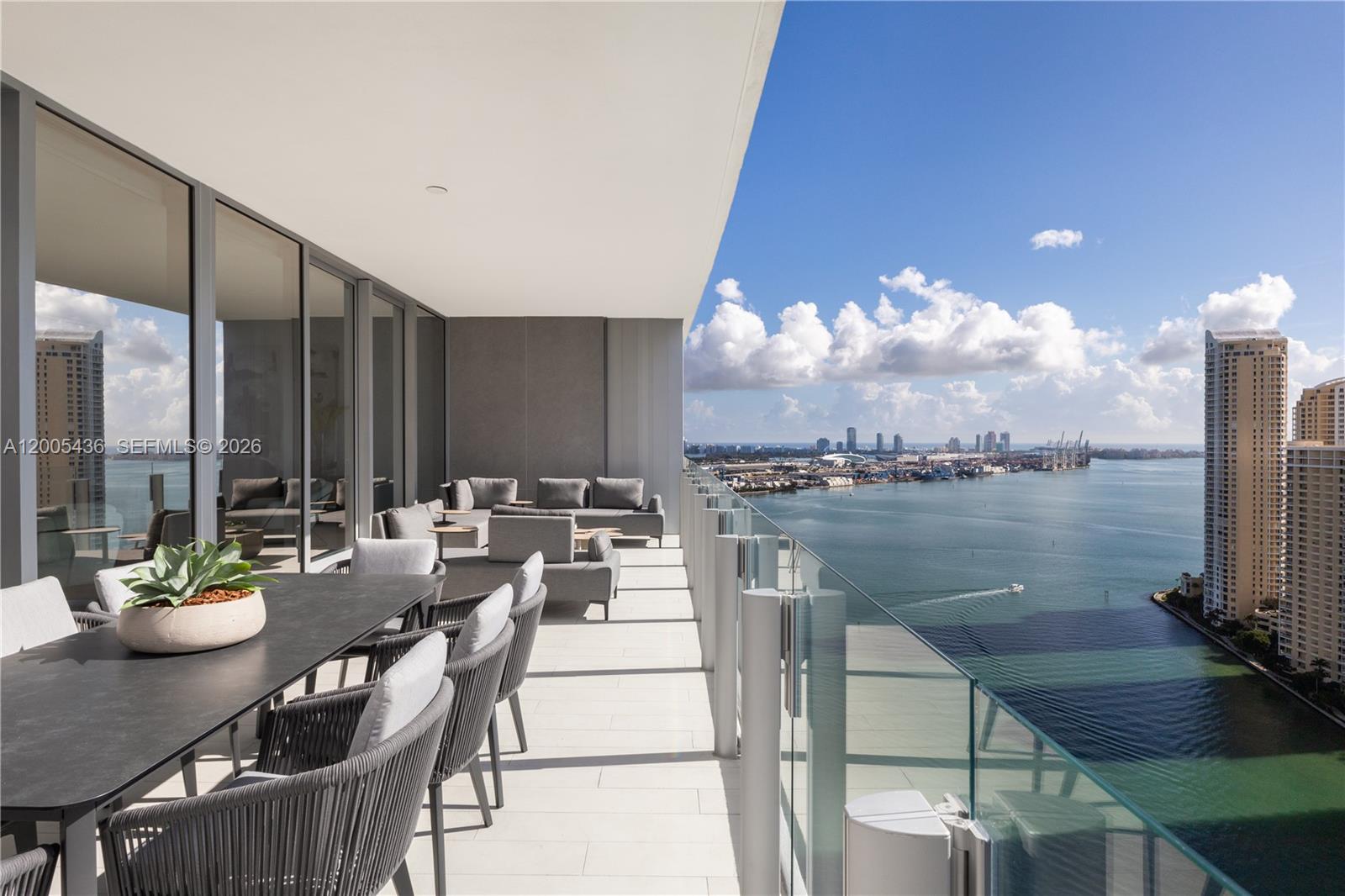 300 Biscayne Blvd Way 2802, Miami, FL 33131, Miami