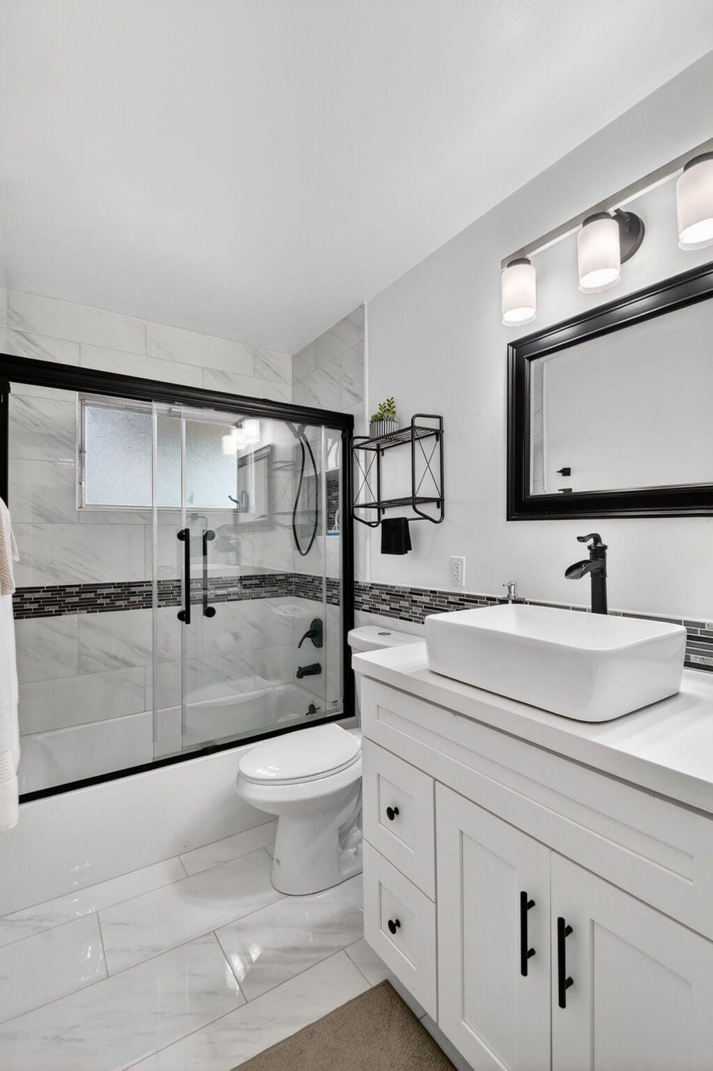2787 Dudley Dr W Apt D — photo 3