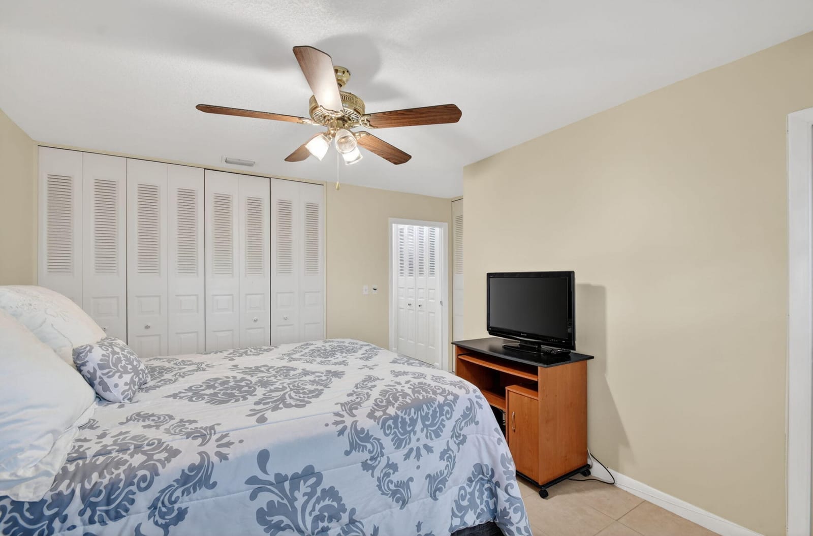 2787 Dudley Dr W Apt D — photo 8