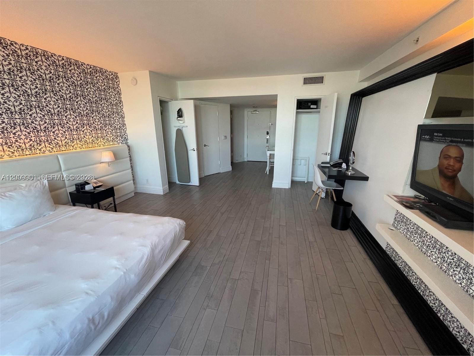 1100 West Avenue 807, Miami Beach, FL 33139 photo 8