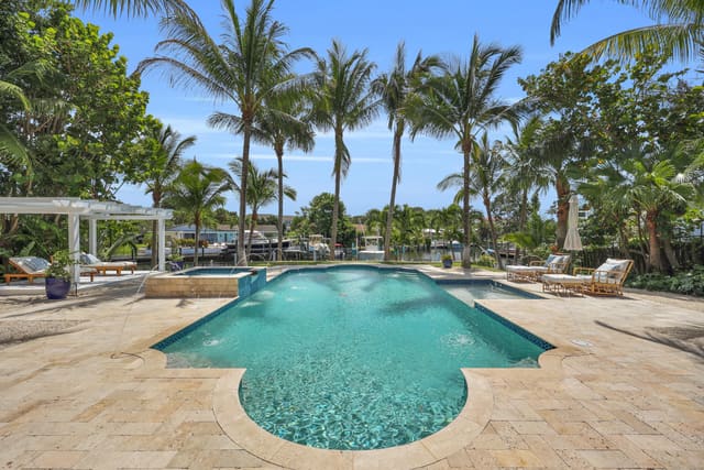 14138 Leeward Way, sold in Paradise Port, Palm Beach Gardens, FL