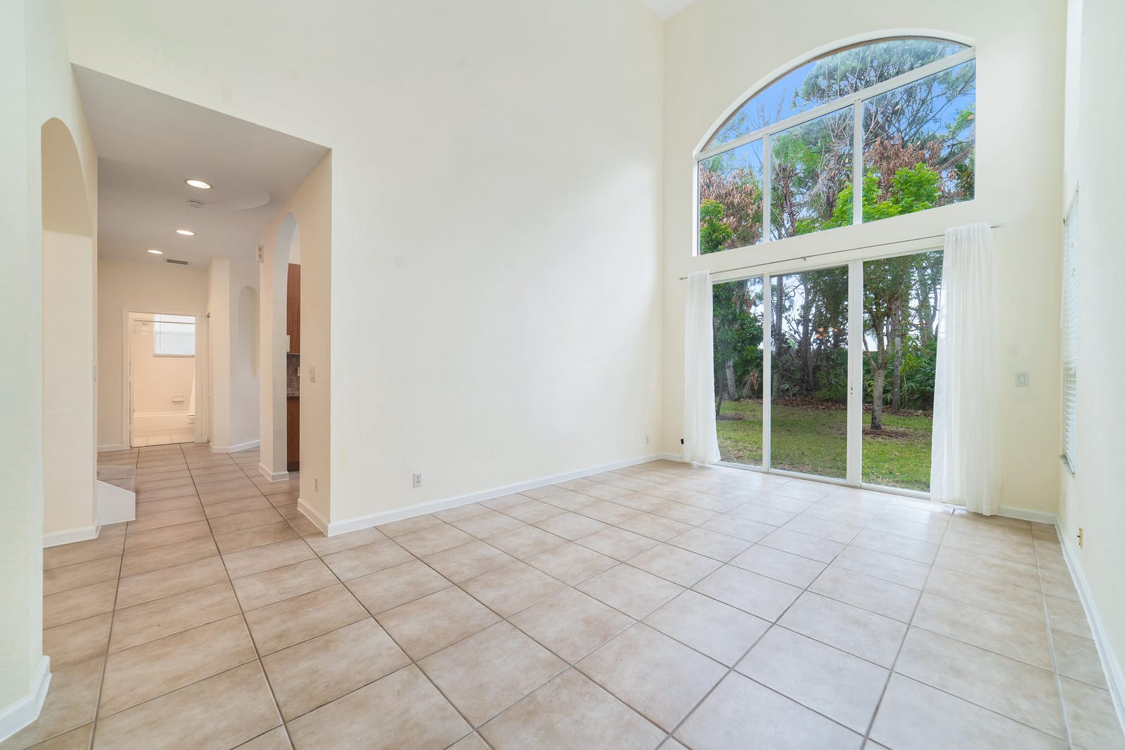 6004 Spring Lake Terrace — photo 4