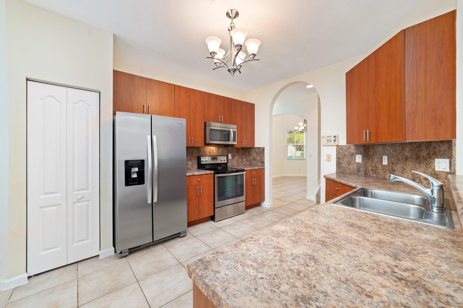 6004 Spring Lake Terrace — photo 10