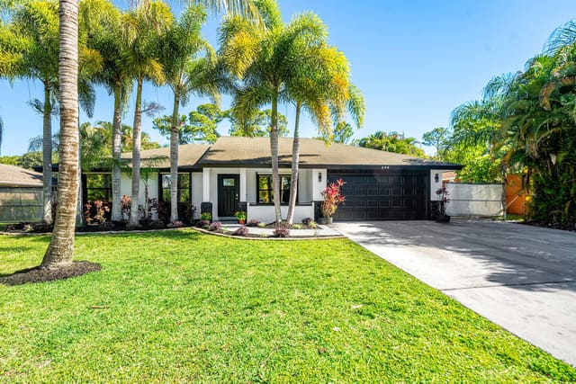 299 Sandpiper Avenue, sold in Willows, Royal Palm Beach, FL