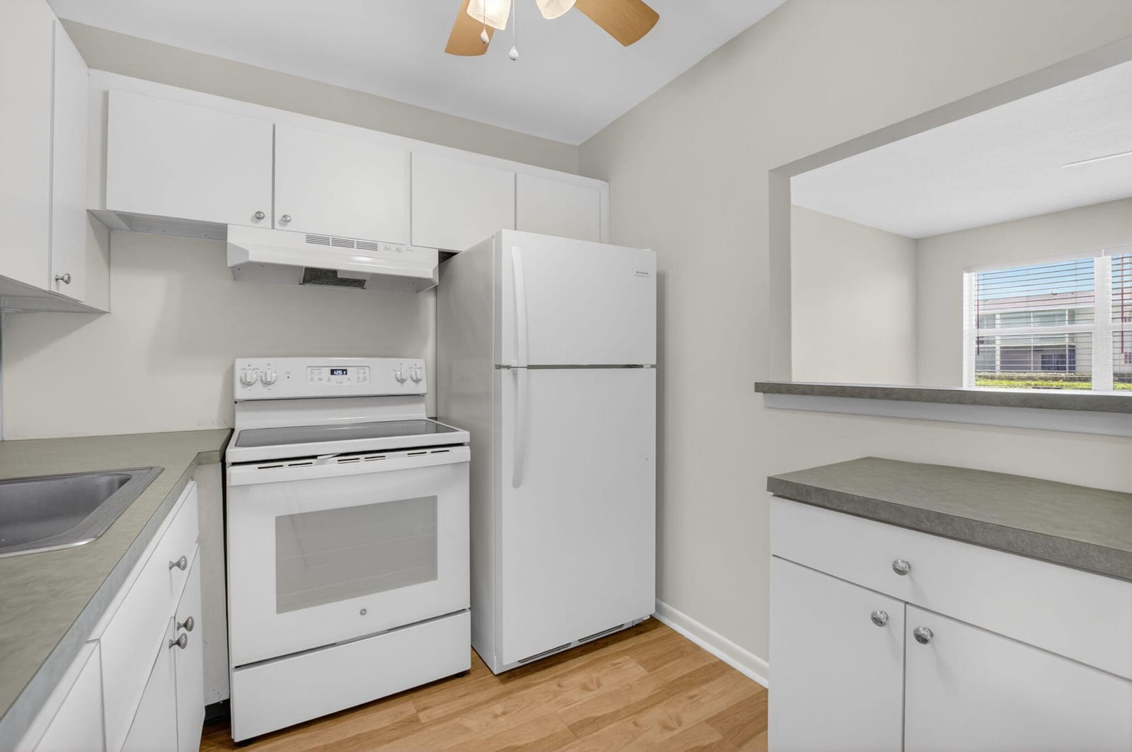 660 Horizon W 107, Boynton Beach, FL 33435 photo 12