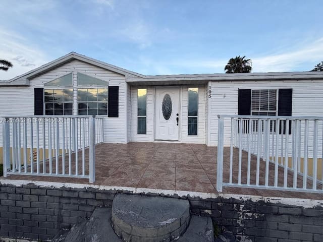 19800 SW 180th Avenue 105, Americana Village, Miami, FL
