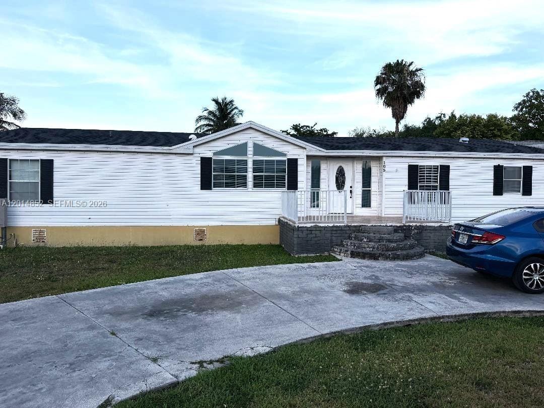 19800 SW 180th Avenue 105 — photo 2