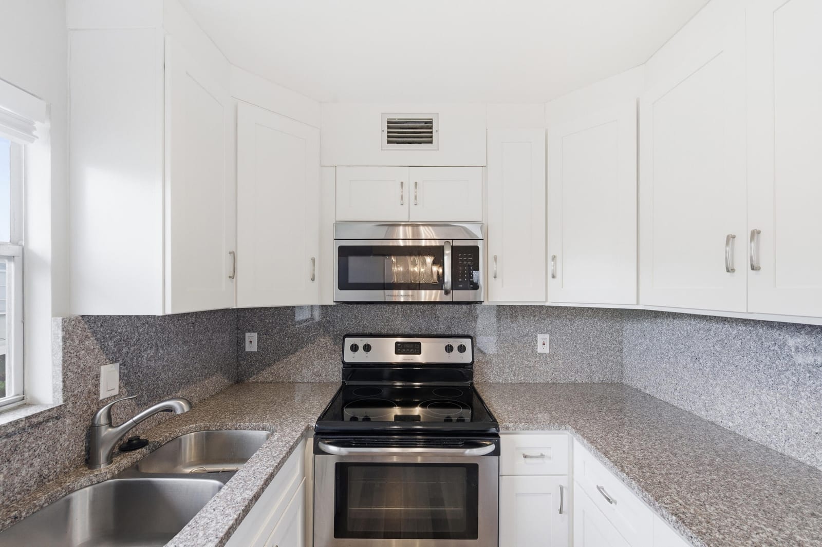 756 Flanders P — photo 11