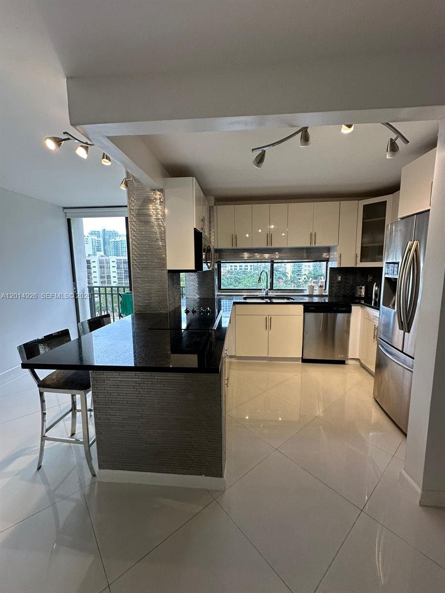 17021 N Bay Road 815, Sunny Isles Beach, FL 33160, Sunny Isles Beach