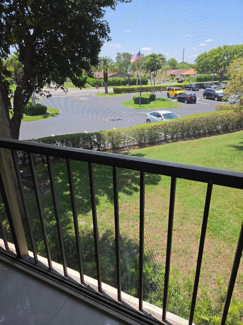 5310 Las Verdes Circle 220, Delray Beach, FL 33484, Delray Beach