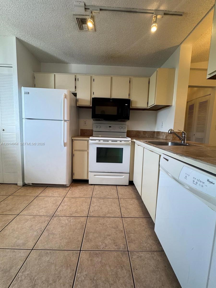 142 NW 60th Avenue 62, Margate, FL 33063, Margate