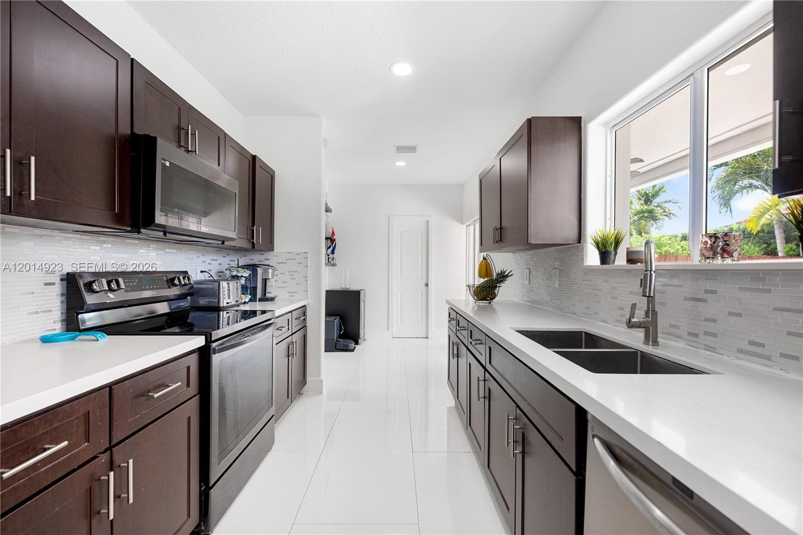 16528 SW 44th Street, Miami, FL 33185 photo 17